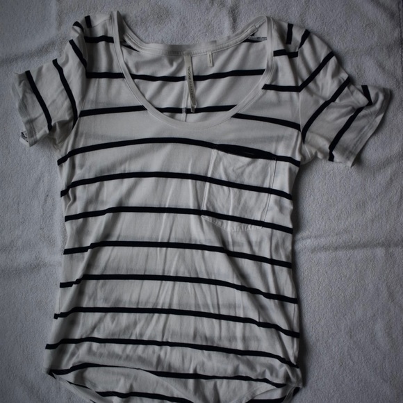 Aritzia Babaton stripped t-shirt - Picture 3 of 8